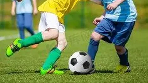 2025年成都“百城千乡万村”足球联赛激情上演